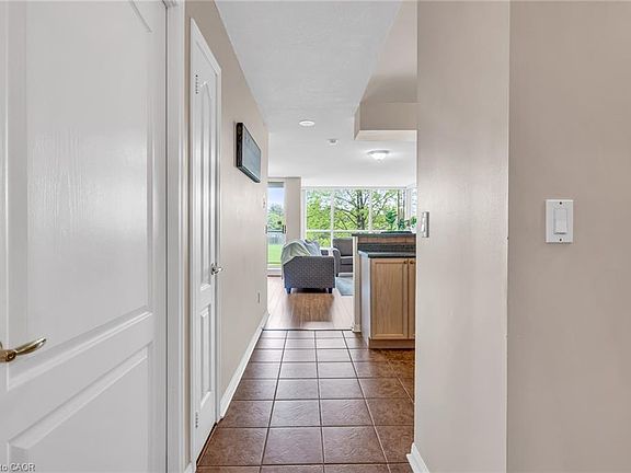 5th image of 1140 Parkwest Pl #208
