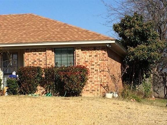 3rd image of 1924 Willow Park Dr