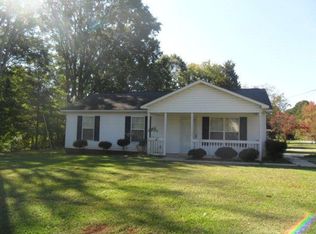 25 Railroad Ave, York, SC 29745