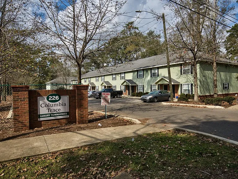 226 Columbia Dr — Photo 22