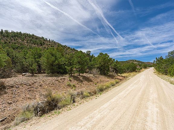 5th image of Corral Dr N