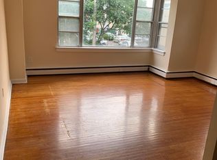541 Glenview St FLOOR 2, Philadelphia, PA 19111