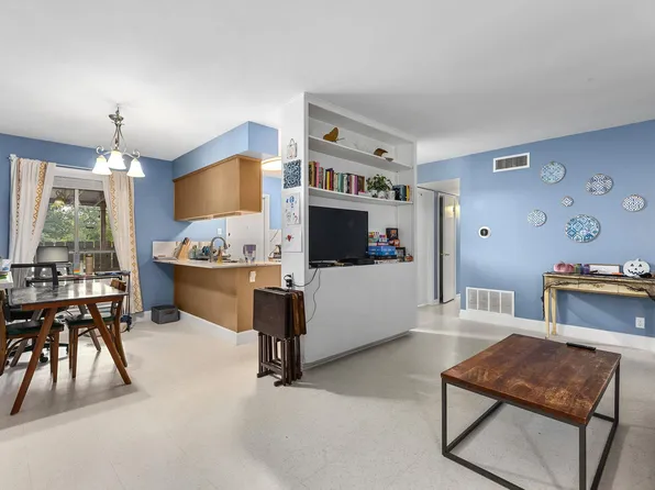 7001 Cooper Ln, Austin, TX 78745