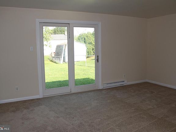 3rd image of 471 McDowell Ave