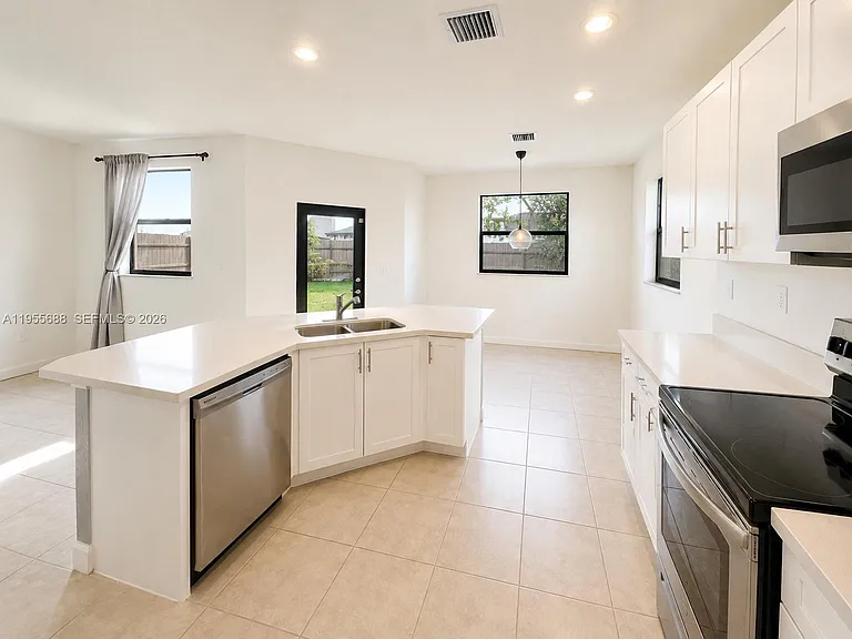 22634 SW 131st Pl — Photo 4