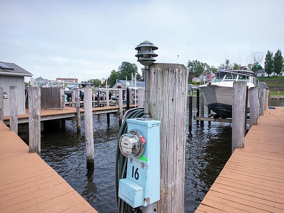 3rd image of 36 N North Shore Dr #16
