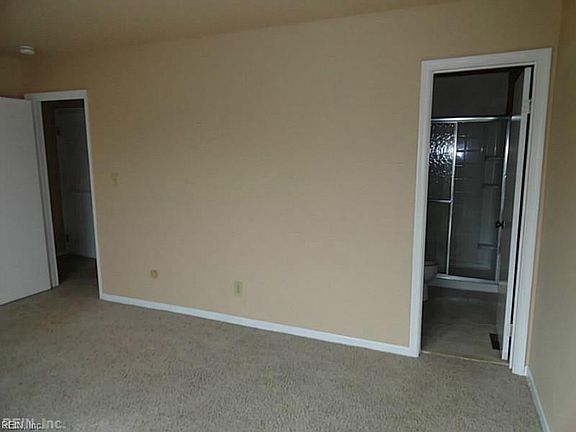 5th image of 5349 Grand Lake Cres