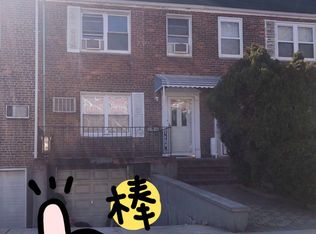 15016 61st Rd, Flushing, NY 11367