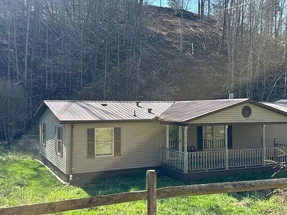 2nd image of 143 Blue Creek Rd