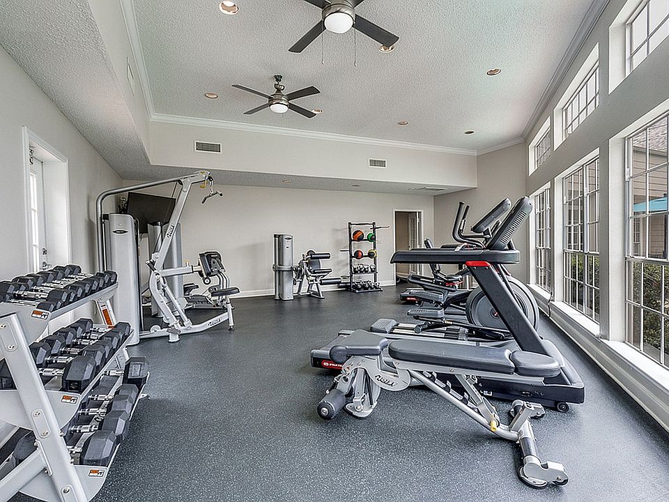 Weight Area in Fitness Center at Regatta Apartments