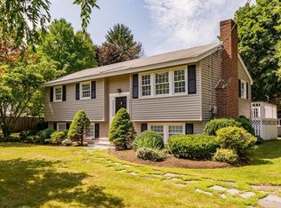 3 Coach Rd, Chelmsford, MA 01824