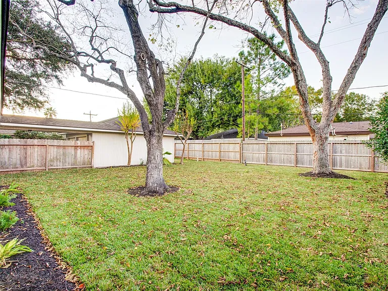 5730 Birdwood Rd — Photo 26
