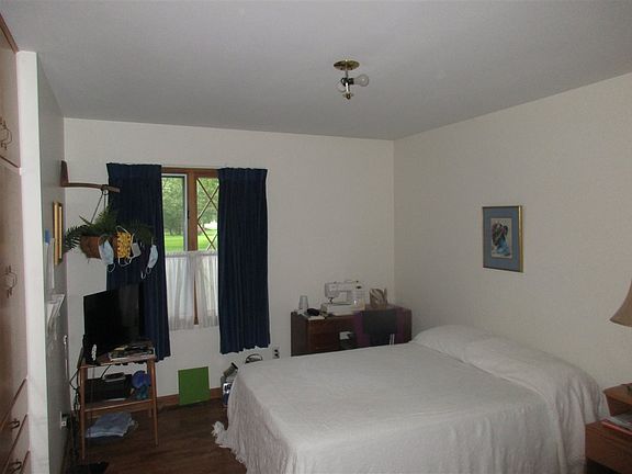 5th image of 3091 E Lois Ave
