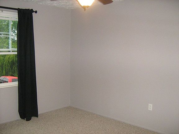 5th image of 191 Pinehurst Dr