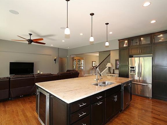 4th image of 5817 Valleyway Ct