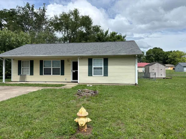 1140 Timothy Ave, Oak Grove, KY 42262