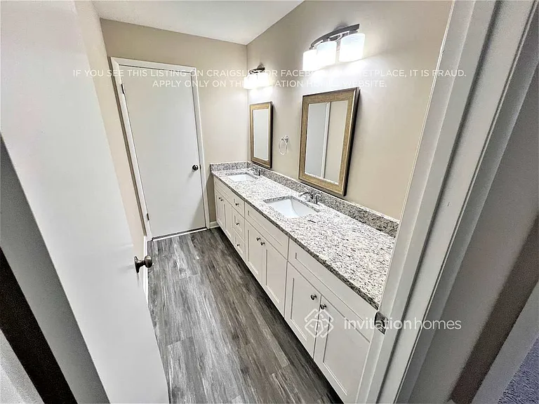 5006 Stoney Point Cir — Photo 15