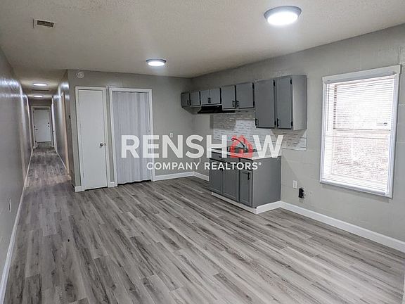 4th image of 1281 Saxon Ave