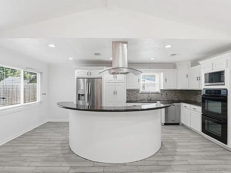 1727 Beckman Dr — Photo 8