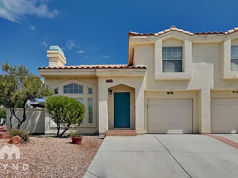 8042 Laurena Ave — Photo 1
