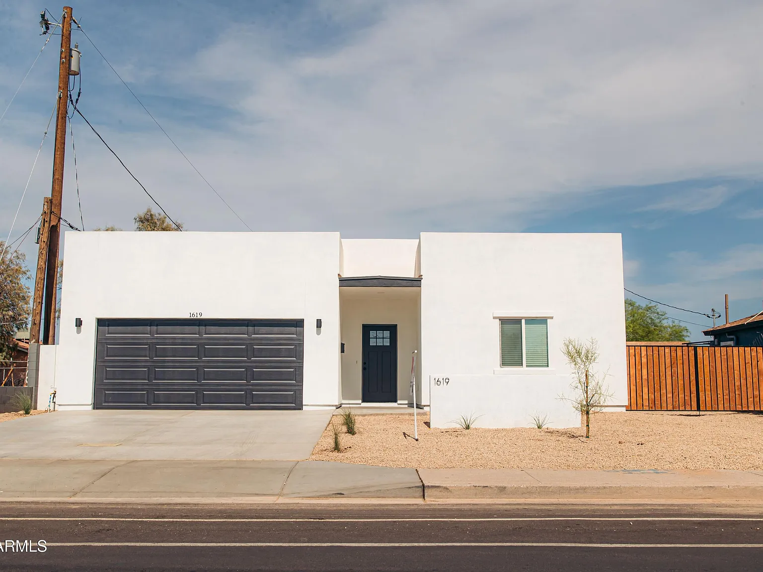 4 bed, 2.0 bath, 1854 sqft, $3,250 — Photo 1