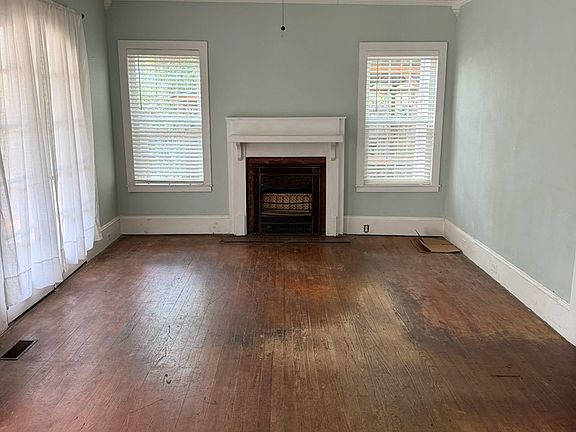 3rd image of 217 Hardaway St