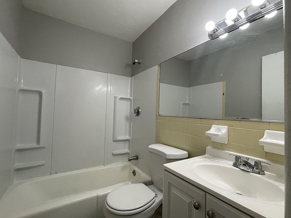 1150 Ogden Street Extension 1150 Ogden St Bridgeport, CT Zillow Apartments for Rent in
