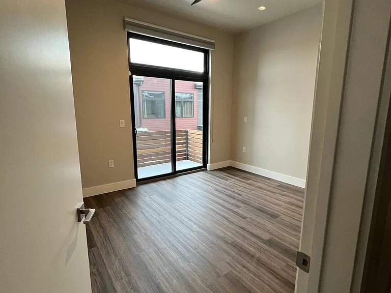 514 Mill St — Photo 15