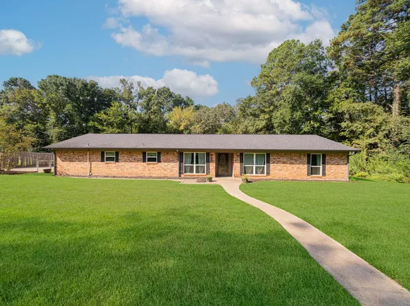 4525 Surratt Rd, Longview, TX 75604