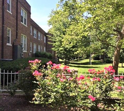2nd image of 1709 N Troy St APT 384