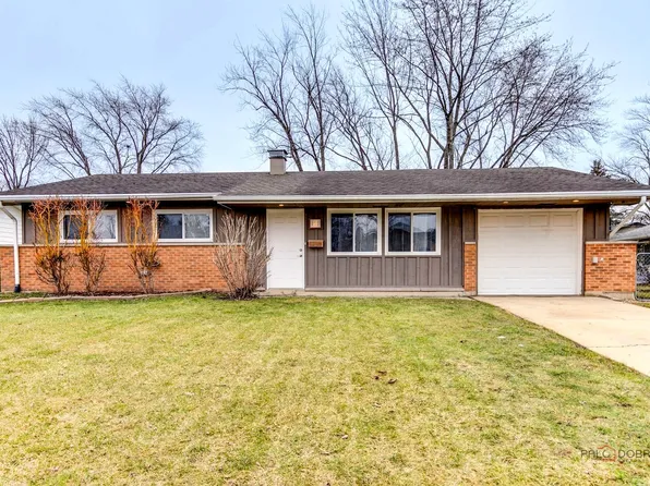 395 Lafayette Ln, Hoffman Estates, IL 60169
