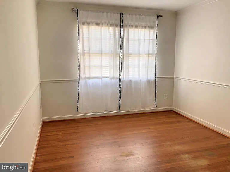 7412 Hallcrest Dr — Photo 19