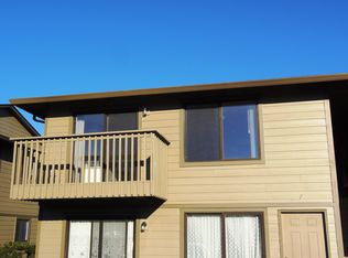 2212 SE 96th Dr APT 8, Portland, OR 97216