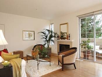 2nd image of 4173 El Camino Real APT 42