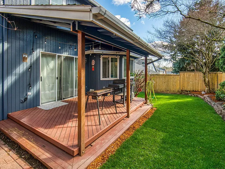 5455 NW 180th Pl — Photo 11
