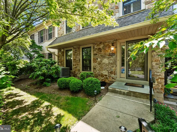 1804 Weatherstone Dr, Paoli, PA 19301