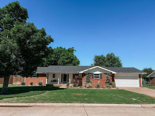 502 N Max St, Hinton, OK 73047