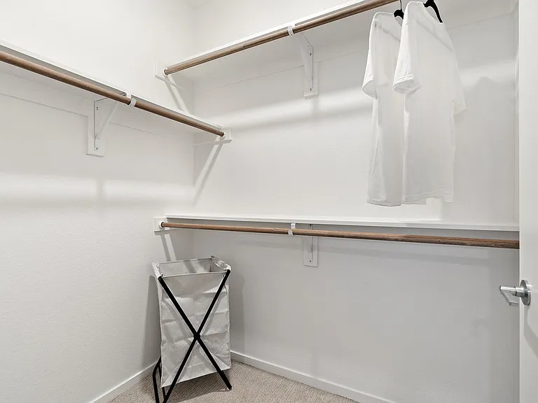 Pearson - 1 Bed / 1 Bath - 909-945 Sq.Ft.