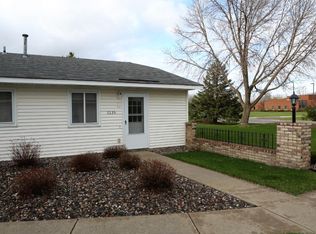 11135 Drake St NW, Coon Rapids, MN 55433