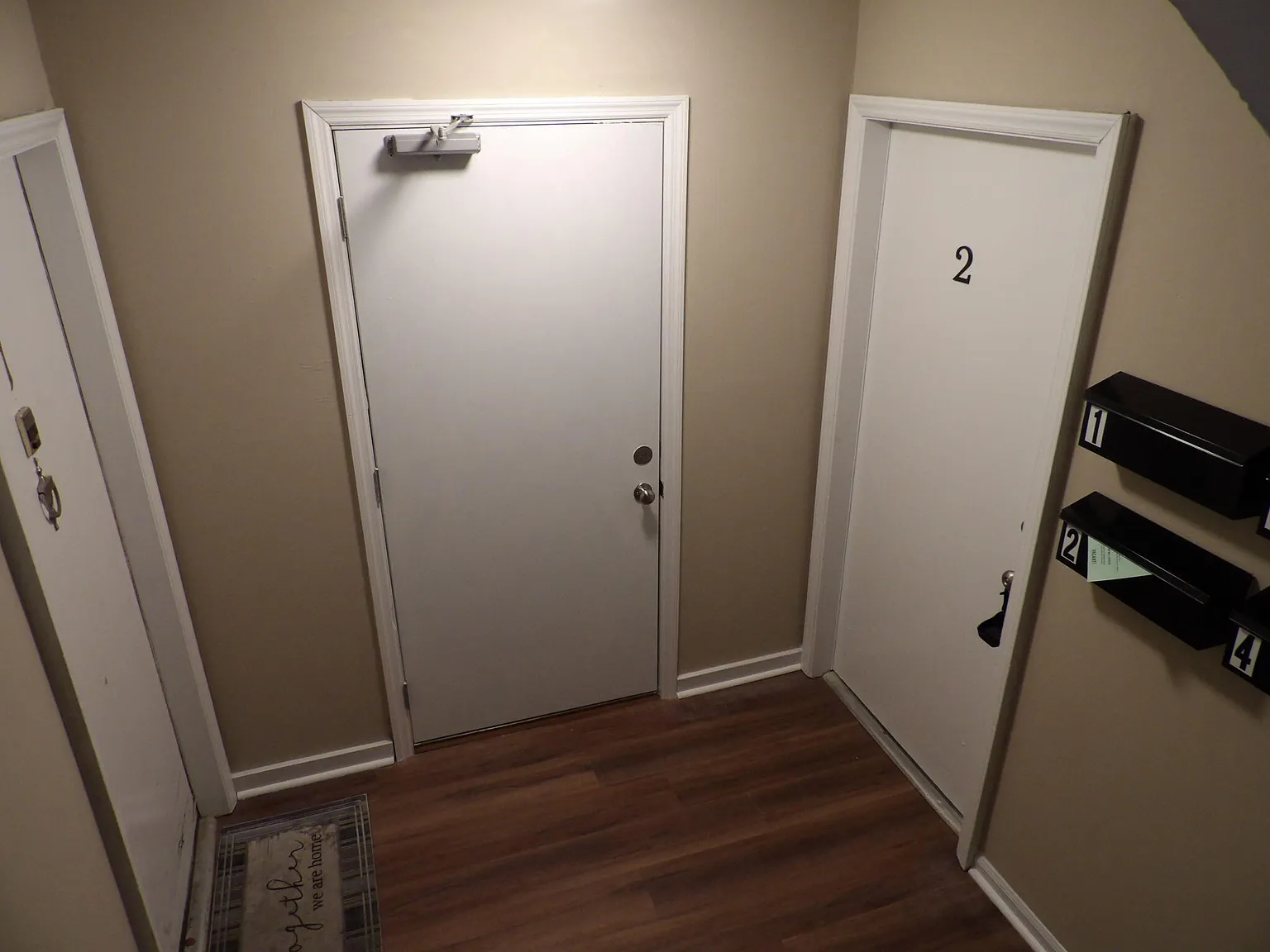 2 bed, 1.0 bath, 975 sqft, $990 — Photo 3