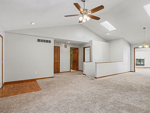 3rd image of 64675 Apple Ridge Rd