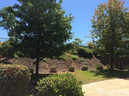 2nd image of 1108 Clydebank Ln
