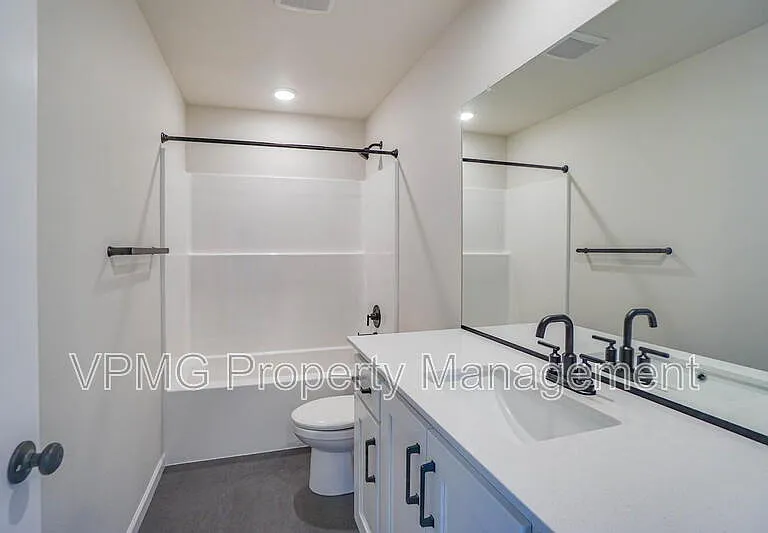 18300 NE 14th St — Photo 19
