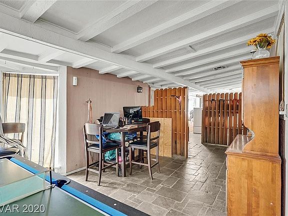 5th image of 2034 Ballard Dr