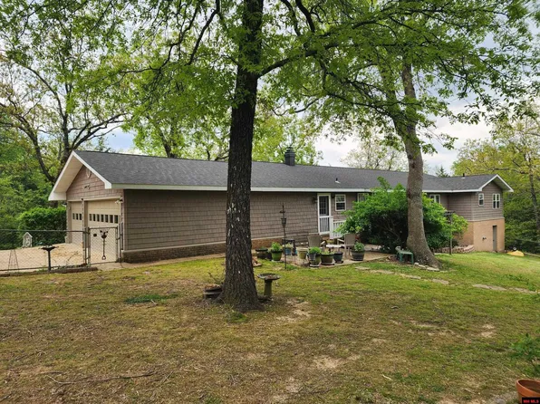 1091 Marquis Dr, Mountain Home, AR 72653