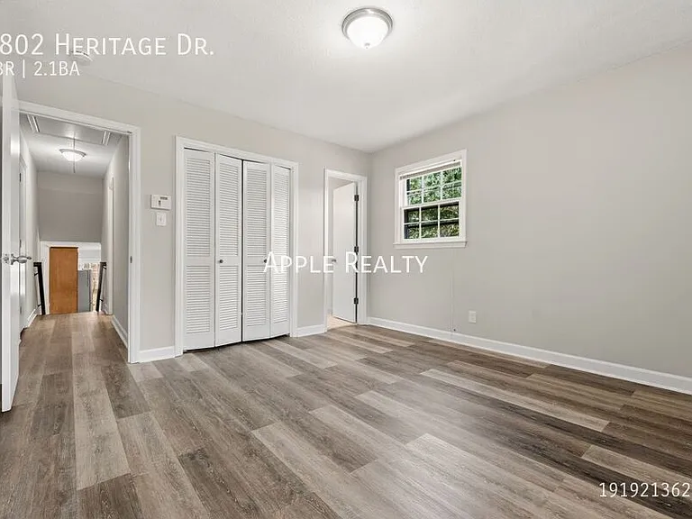 4802 Heritage Dr — Photo 5