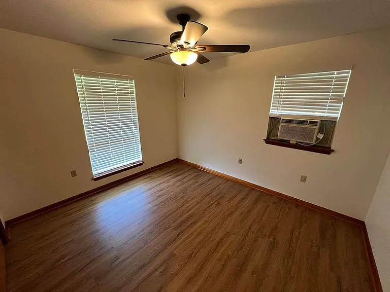 3628 Buffwood Dr — Photo 24