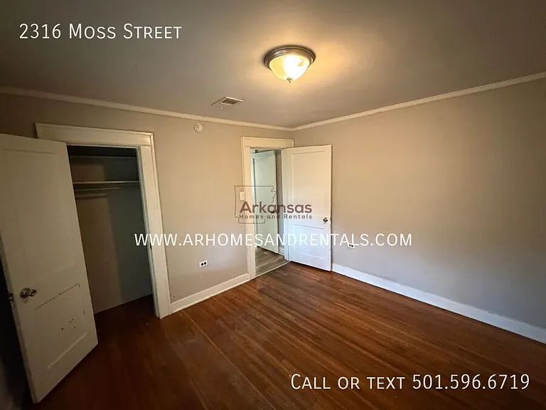 2316 Moss St — Photo 9