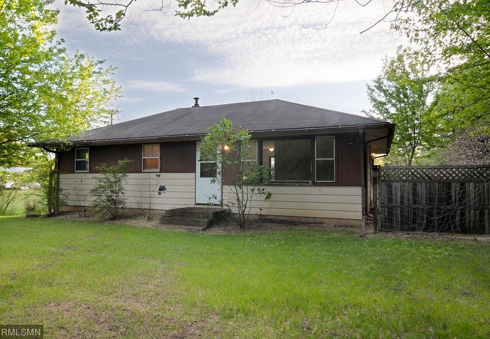 1st image of 18302 Cedar Dr NW
