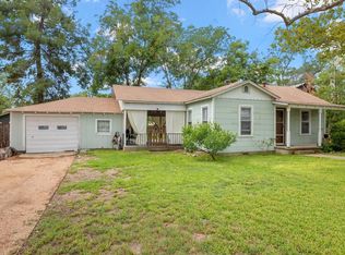 331 W Hackberry St, Fredericksburg, TX 78624